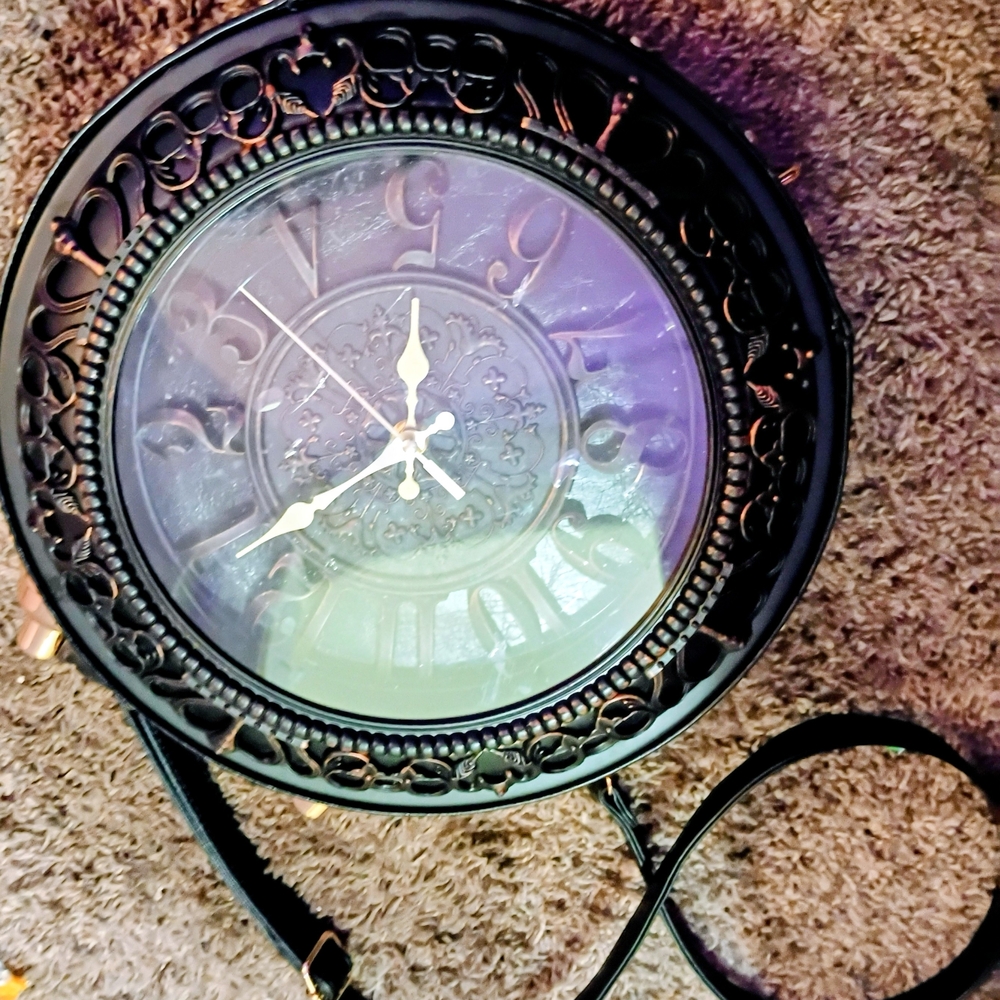 Fully Functional Battery Operated Clock Purse - image 1